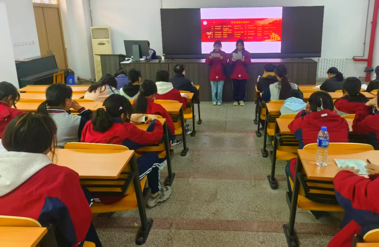 “读红色经典，燃青春之火”校园诗歌朗诵初选活动 圆满结束(图2)