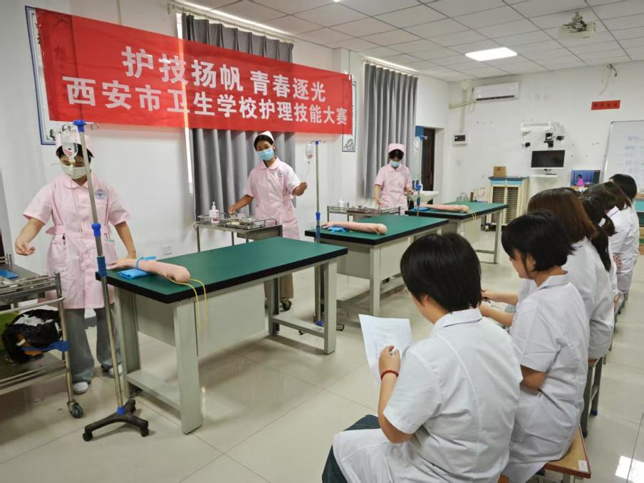 以赛促学展风采，匠心筑梦护健康(图2)
